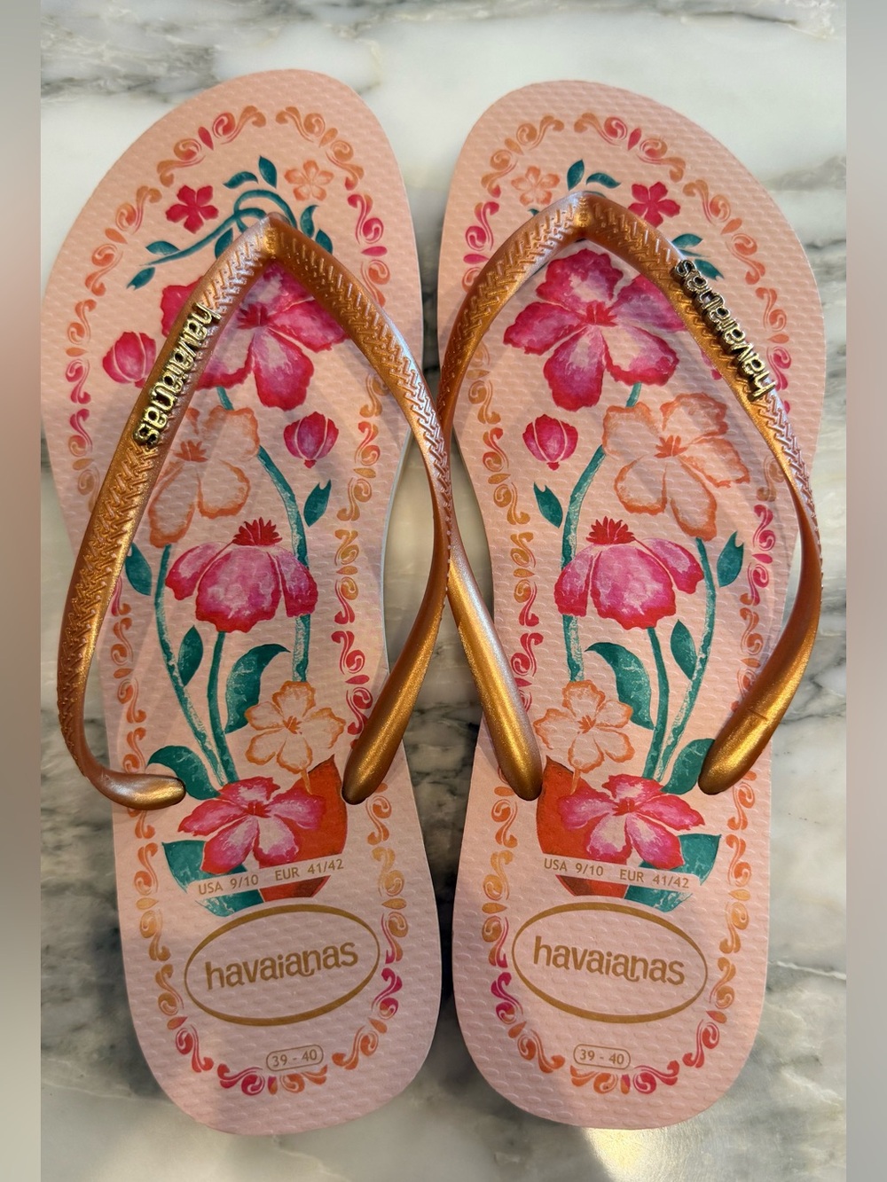 Havaianas Pink Gold Metallic Floral Flip Flops with New 39-40 USA 9-10